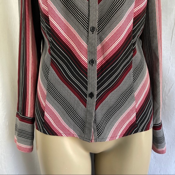 🚫SOLD🚫 Apt. 9 Red Black White Chevron Stripes Button Down - Picture 7 of 16